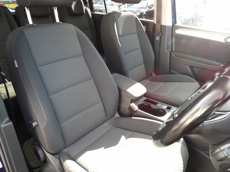 Used Volkswagen Touran 2016 for sale - 76339752: Photo 10