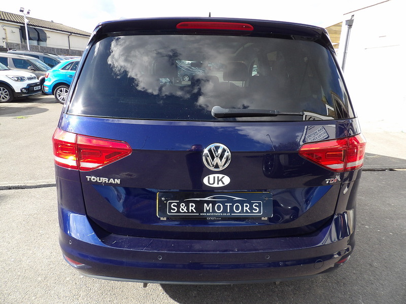 Used Volkswagen Touran 2016 for sale - 76339752: Photo 5