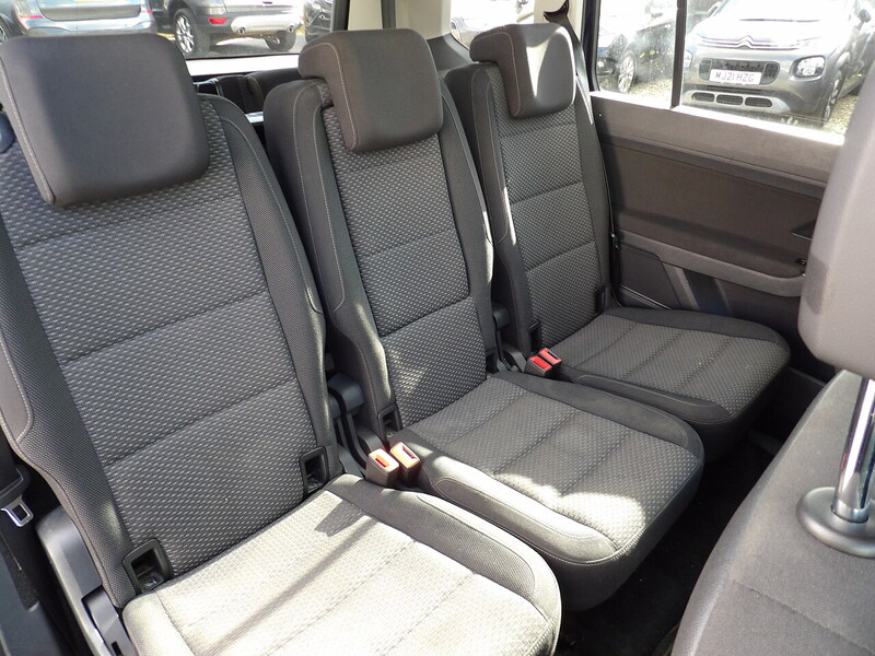 Used Volkswagen Touran 2016 for sale - 76339752: Photo 9