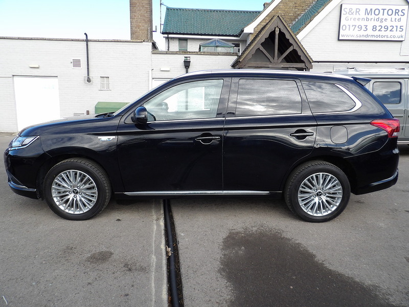 Used Mitsubishi Outlander 2019 for sale - 76339748: Photo 2