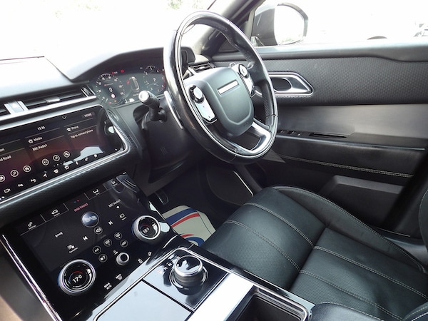 Used Land Rover Range Rover Velar 2018 for sale - 76299796: Photo 32