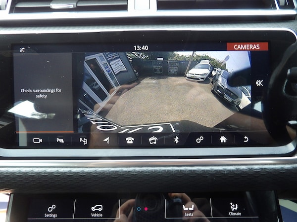 Used Land Rover Range Rover Velar 2018 for sale - 76299796: Photo 71