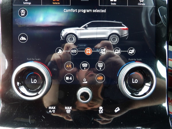 Used Land Rover Range Rover Velar 2018 for sale - 76299796: Photo 80