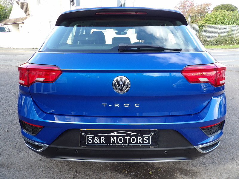 Used Volkswagen T-Roc 2019 for sale - 76308107: Photo 8
