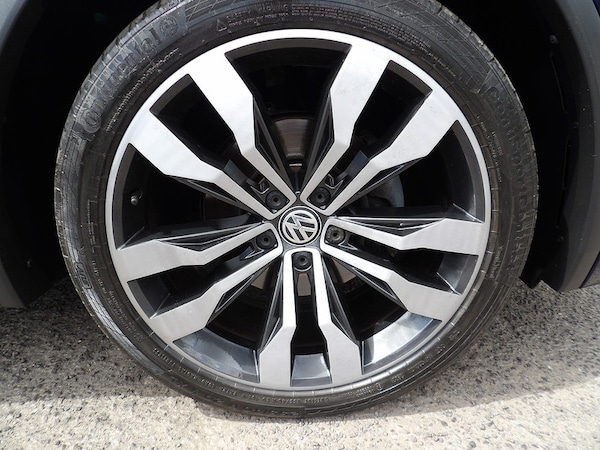 Used Volkswagen Tiguan 2018 for sale - 76308081: Photo 15