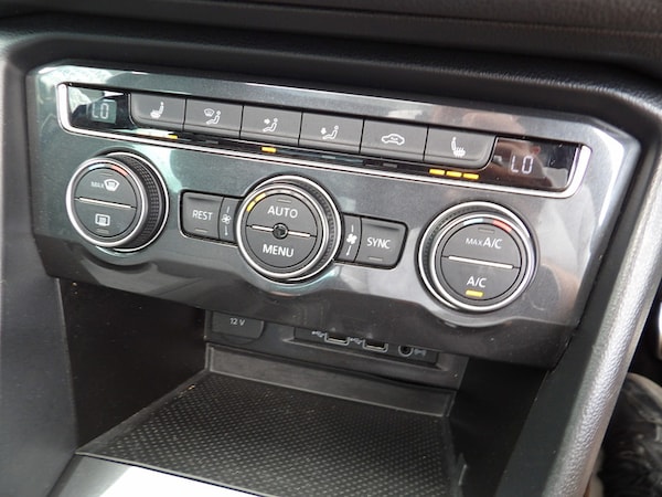 Used Volkswagen Tiguan 2018 for sale - 76308081: Photo 38