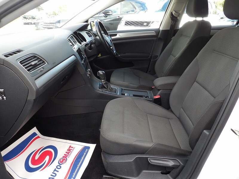 Used Volkswagen Golf 2015 for sale - 76308071: Photo 17