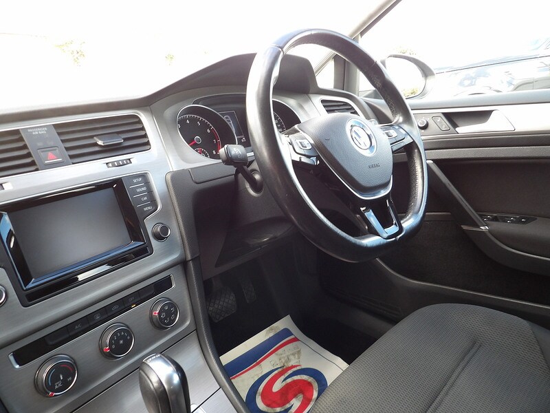 Used Volkswagen Golf 2015 for sale - 76308071: Photo 20