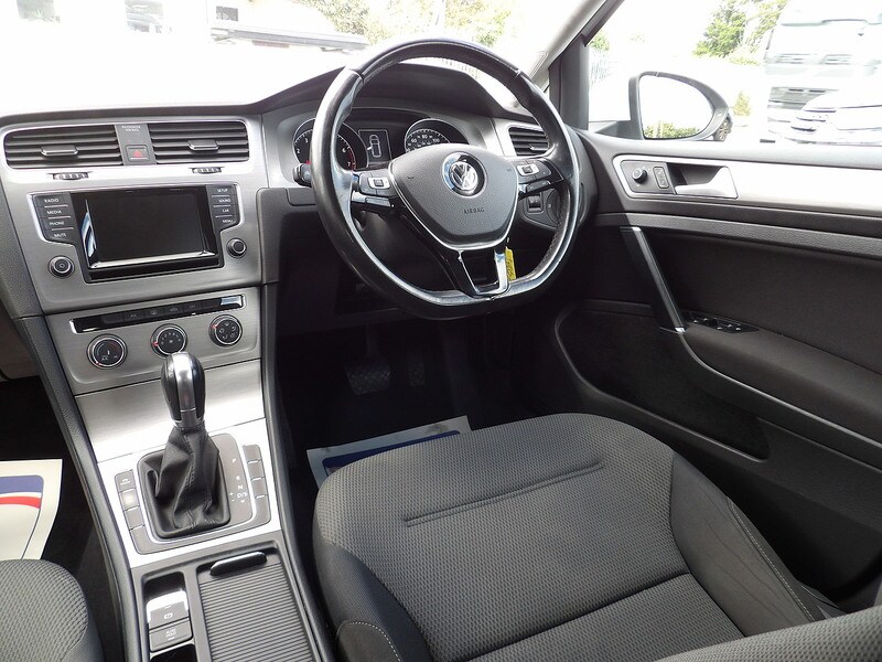 Used Volkswagen Golf 2015 for sale - 76308071: Photo 27