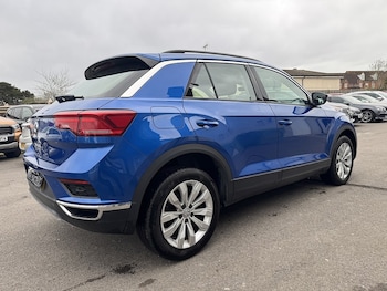 Used Volkswagen T-Roc 2019 for sale - 78677303: Photo