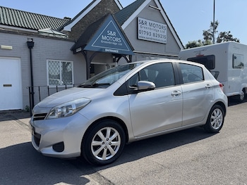 Used Toyota Yaris 2013 for sale - 78986606: Photo