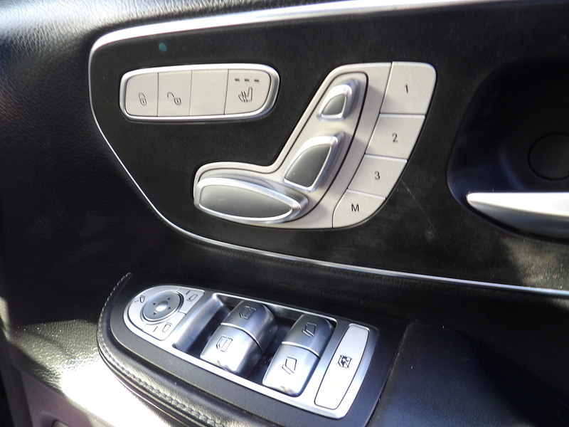 Used Mercedes-Benz V-Class 2020 for sale - 76612654: Photo 10