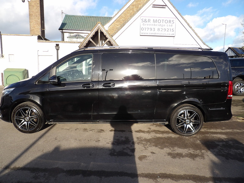 Used Mercedes-Benz V-Class 2020 for sale - 76612654: Photo 2