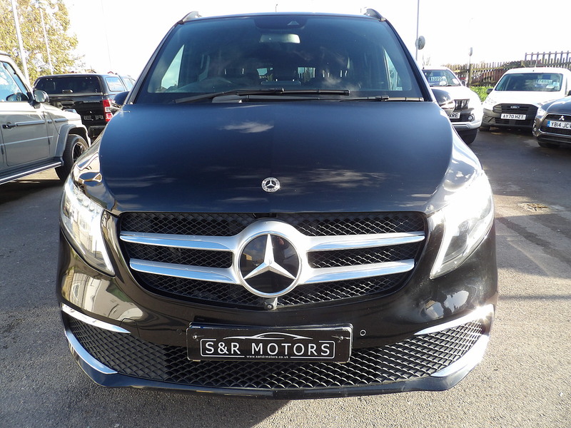 Used Mercedes-Benz V-Class 2020 for sale - 76612654: Photo 4