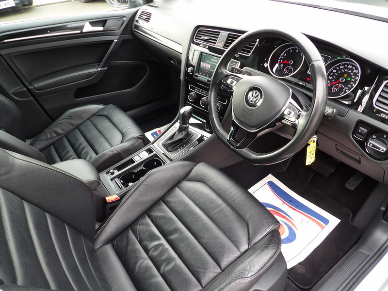 Used Volkswagen Golf 2016 for sale - 76308046: Photo 25