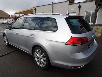 Used Volkswagen Golf 2016 for sale - 76308046: Photo