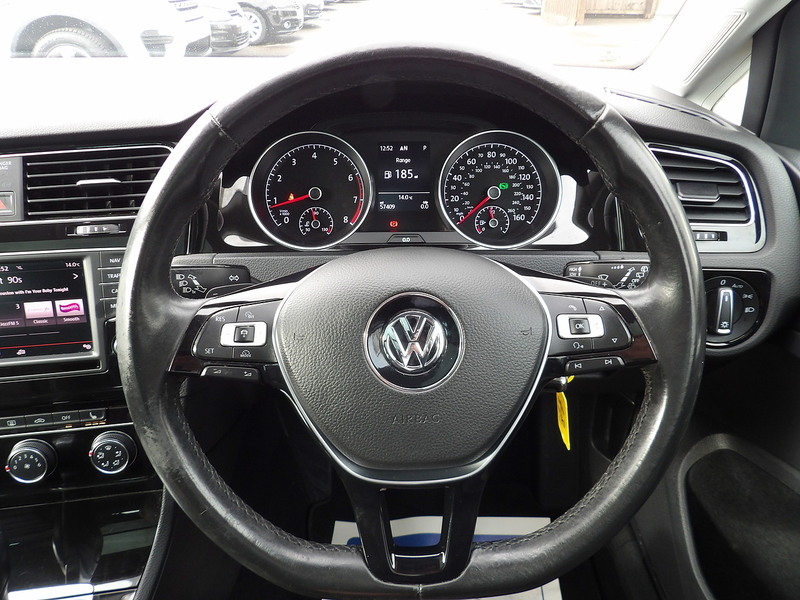 Used Volkswagen Golf 2016 for sale - 76308046: Photo 37