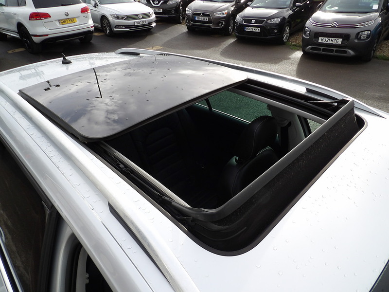 Used Volkswagen Golf 2016 for sale - 76308046: Photo 44