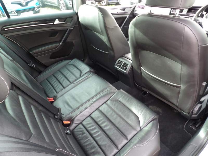 Used Volkswagen Golf 2016 for sale - 76308046: Photo 46