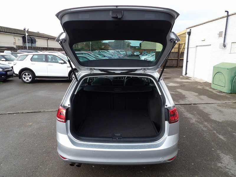 Used Volkswagen Golf 2016 for sale - 76308046: Photo 53