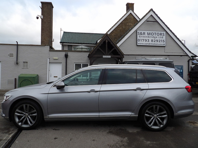 Used Volkswagen Passat 2019 for sale - 76403239: Photo 2