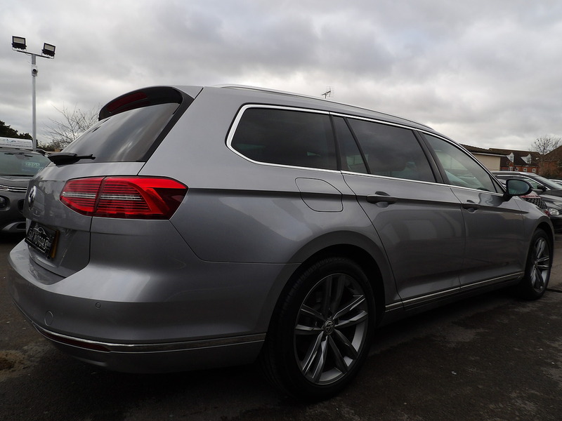 Used Volkswagen Passat 2019 for sale - 76403239: Photo 8