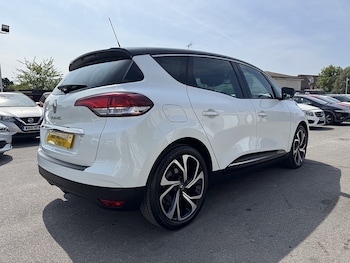 Used Renault Scenic 2018 for sale - 79591456: Photo