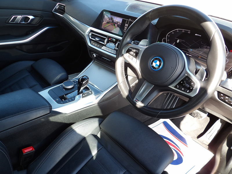 Used BMW 3 Series 2021 for sale - 76308063: Photo 11