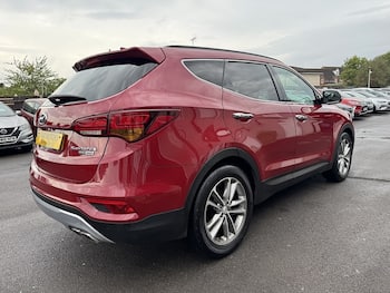 Used Hyundai Santa Fe 2016 for sale - 79651483: Photo