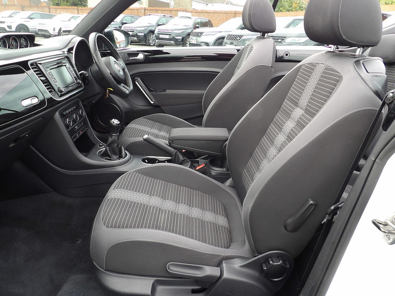 Used Volkswagen Beetle 2014 for sale - 76308121: Photo 15