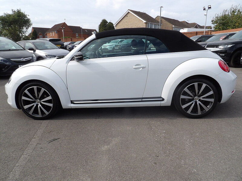 Used Volkswagen Beetle 2014 for sale - 76308121: Photo 2
