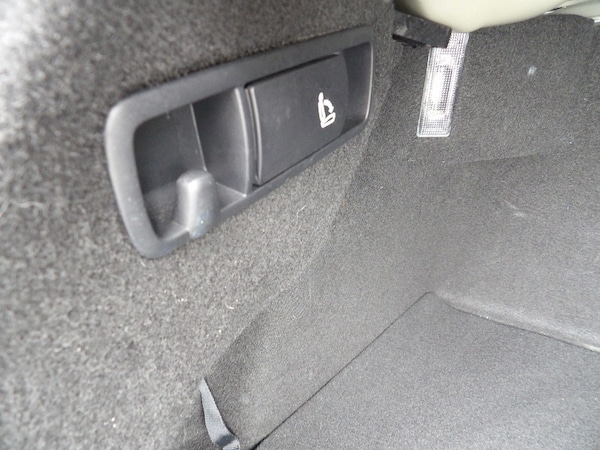 Used Volkswagen Beetle 2014 for sale - 76308121: Photo 27