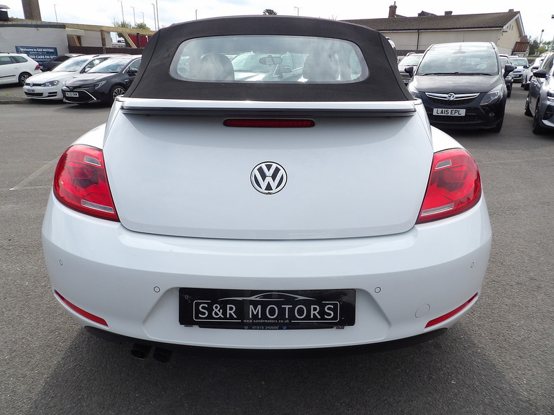 Used Volkswagen Beetle 2014 for sale - 76308121: Photo 7