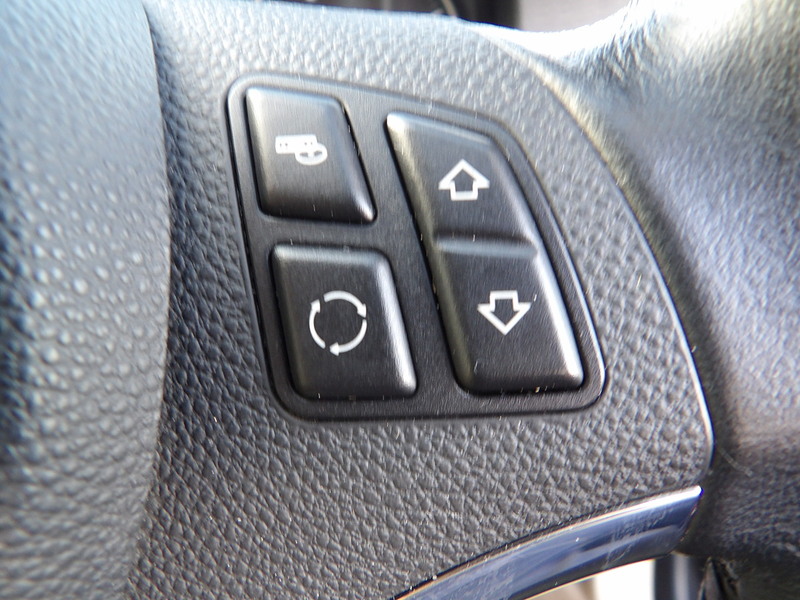 Used BMW 3 Series 2010 for sale - 76308090: Photo 28