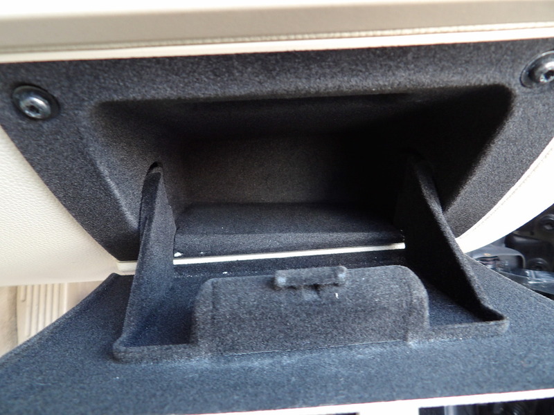 Used BMW 3 Series 2010 for sale - 76308090: Photo 30