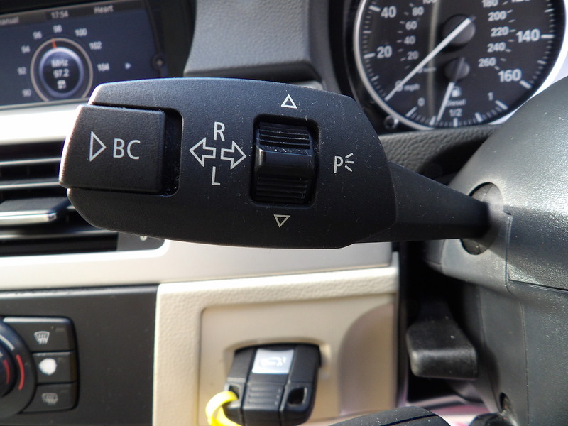 Used BMW 3 Series 2010 for sale - 76308090: Photo 32