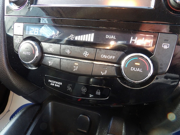 Used Nissan Qashqai 2017 for sale - 76308049: Photo 33