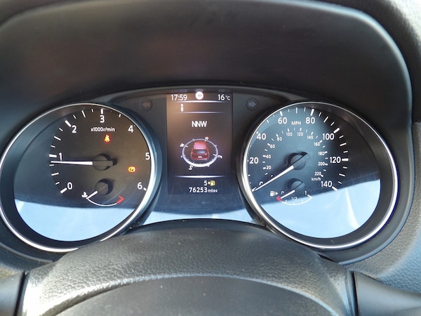 Used Nissan Qashqai 2017 for sale - 76308049: Photo 39