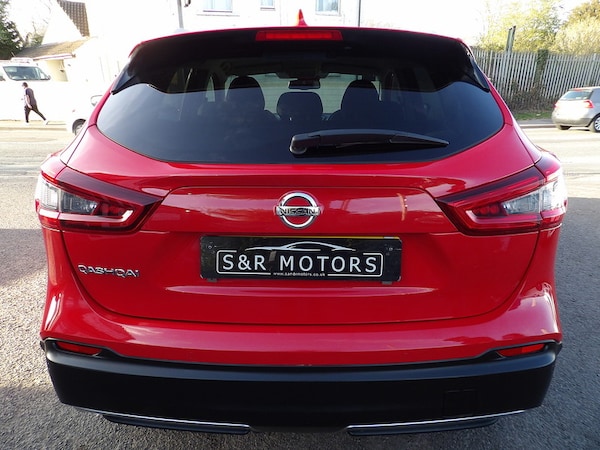 Used Nissan Qashqai 2017 for sale - 76308049: Photo 8