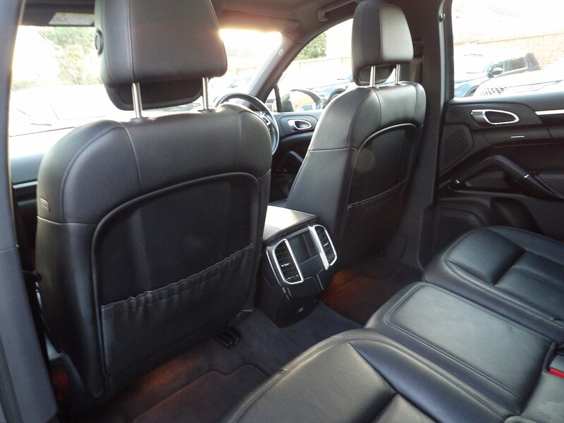 Used Porsche Cayenne 2016 for sale - 76308033: Photo 10