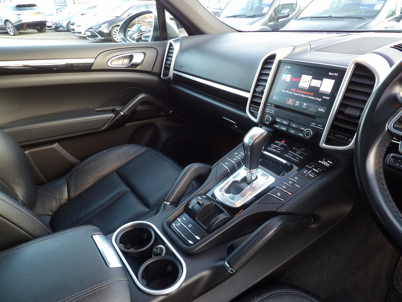 Used Porsche Cayenne 2016 for sale - 76308033: Photo 15
