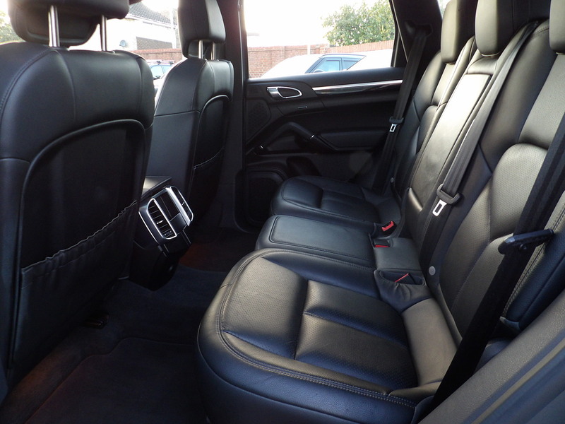 Used Porsche Cayenne 2016 for sale - 76308033: Photo 9