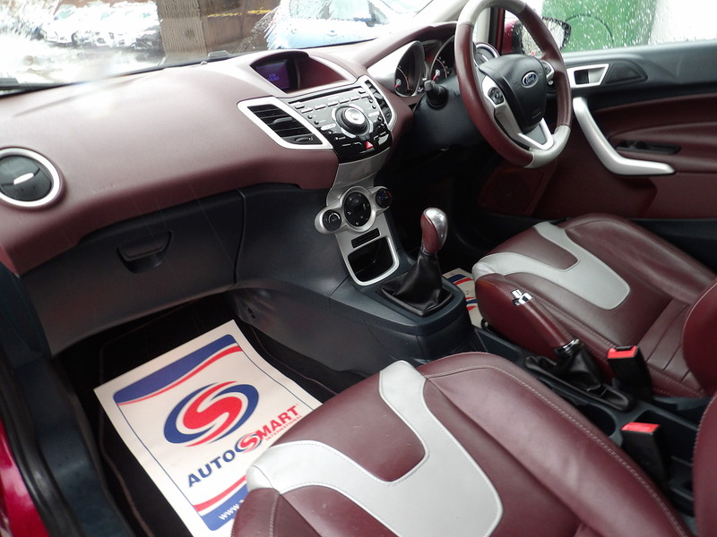 Used Ford Fiesta 2011 for sale - 76536244: Photo 16
