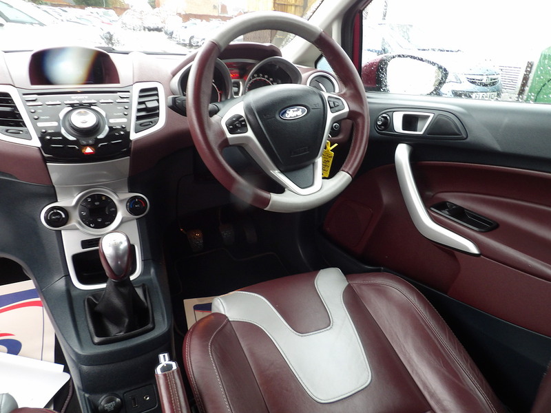 Used Ford Fiesta 2011 for sale - 76536244: Photo 20