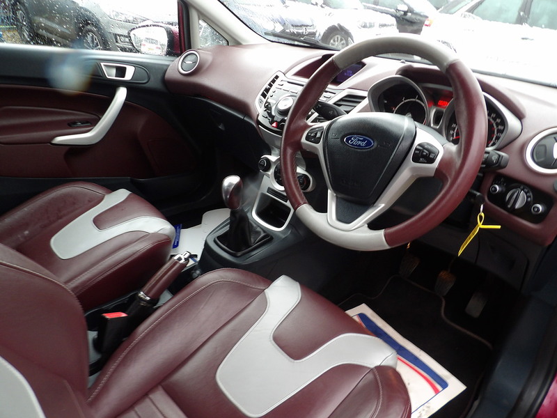 Used Ford Fiesta 2011 for sale - 76536244: Photo 29