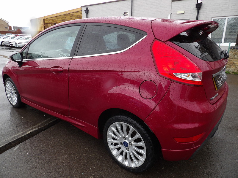 Used Ford Fiesta 2011 for sale - 76536244: Photo 3