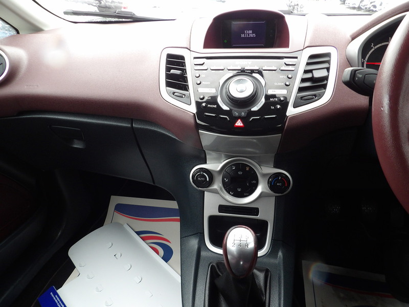 Used Ford Fiesta 2011 for sale - 76536244: Photo 39