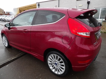 Used Ford Fiesta 2011 for sale - 76536244: Photo