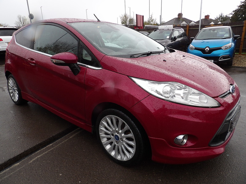 Used Ford Fiesta 2011 for sale - 76536244: Photo 5