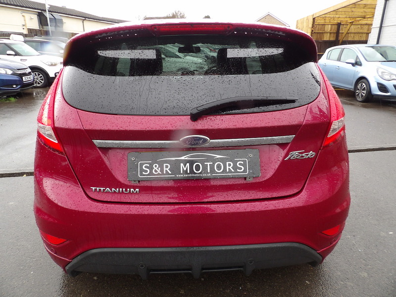 Used Ford Fiesta 2011 for sale - 76536244: Photo 7